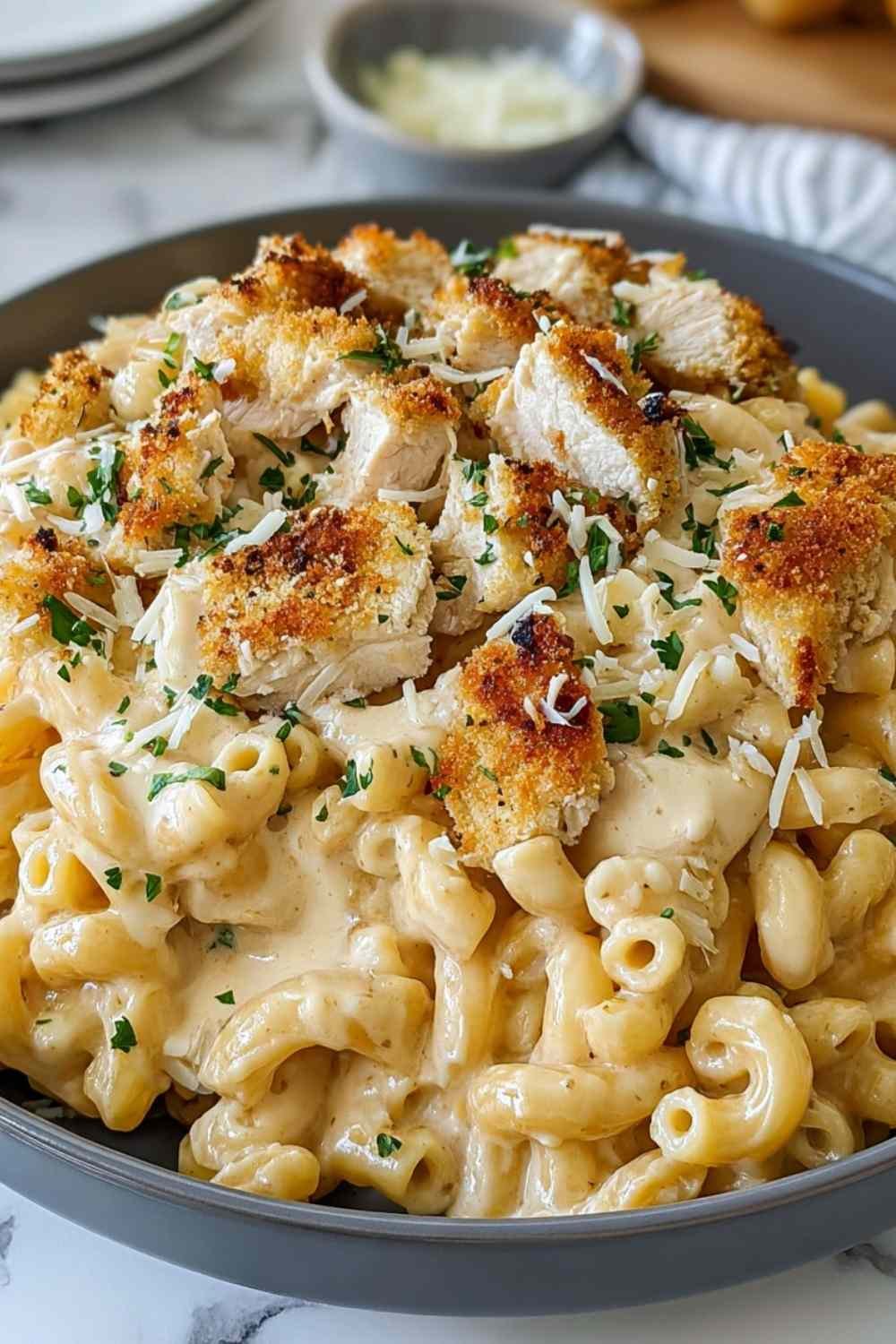 creamy-chicken-mac-and-cheese-skillet