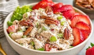 strawberry-pecan-chicken-salad-bowl