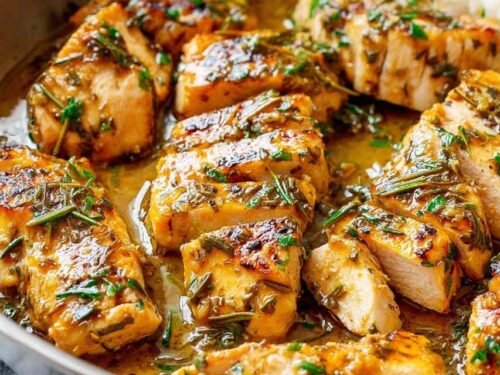 garlic-butter-chicken-recipe-skillet-pan-sauce