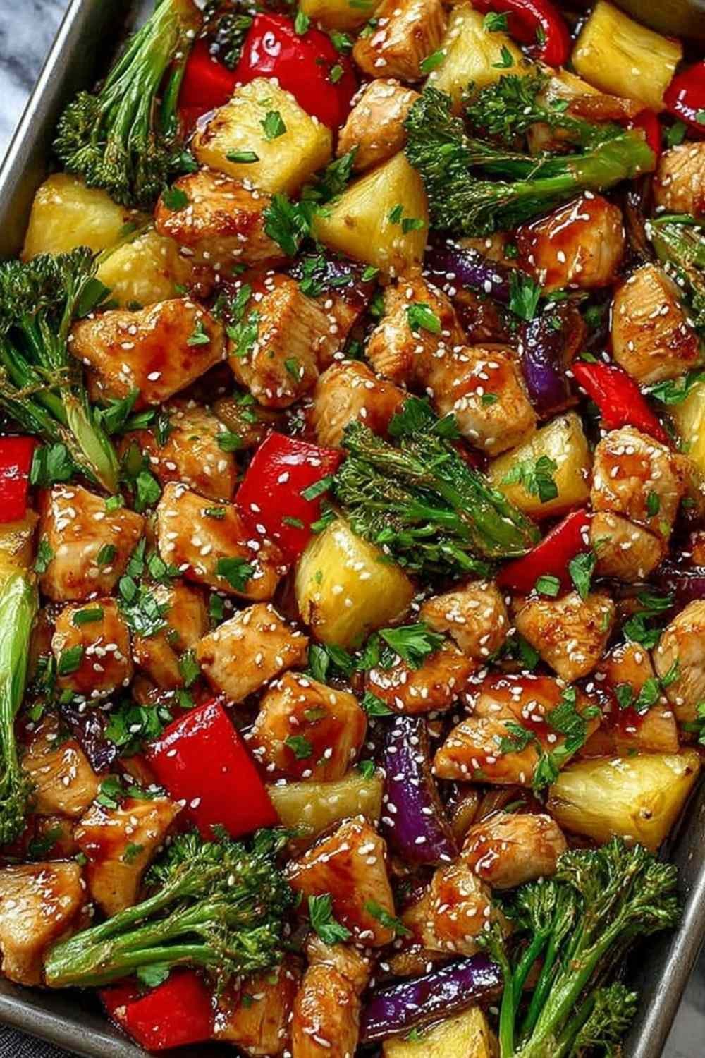 hawaiian-chicken-sheet-pan-with-pineapple-and-bell-peppers