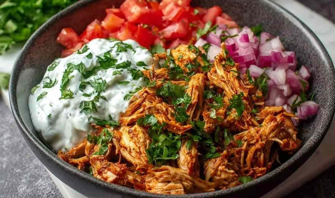 Slow Cooker Chicken Shawarma