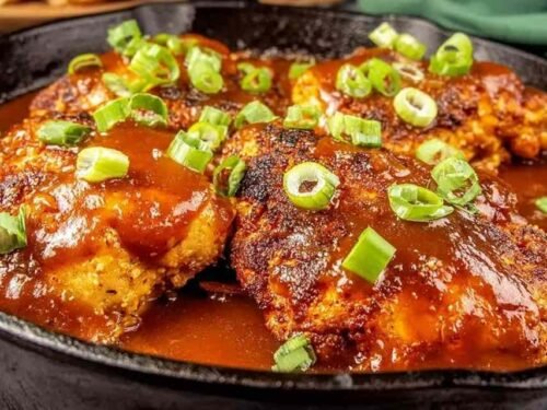 spicy-sweet-chicken-diablo-over-rice-bowl-green-onions