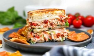 Sun-Dried Tomato Chicken Salad sun-dried-tomato-chicken-salad-sandwich