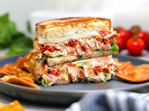 sun-dried-tomato-chicken-salad-sandwich
