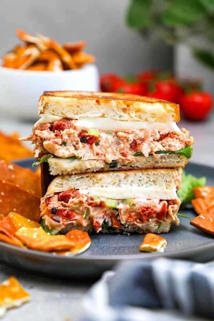 sun-dried-tomato-chicken-salad-sandwich