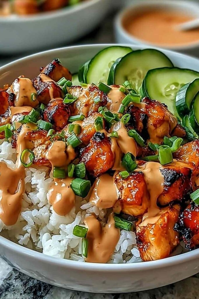 bang-bang-chicken-bowl-creamy-sauce-rice